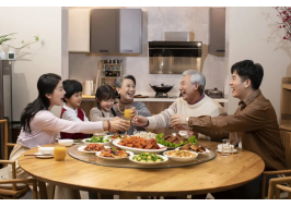 貓狗雙全、閨蜜同居、單親帶娃：新型家庭關系正悄悄蔓延